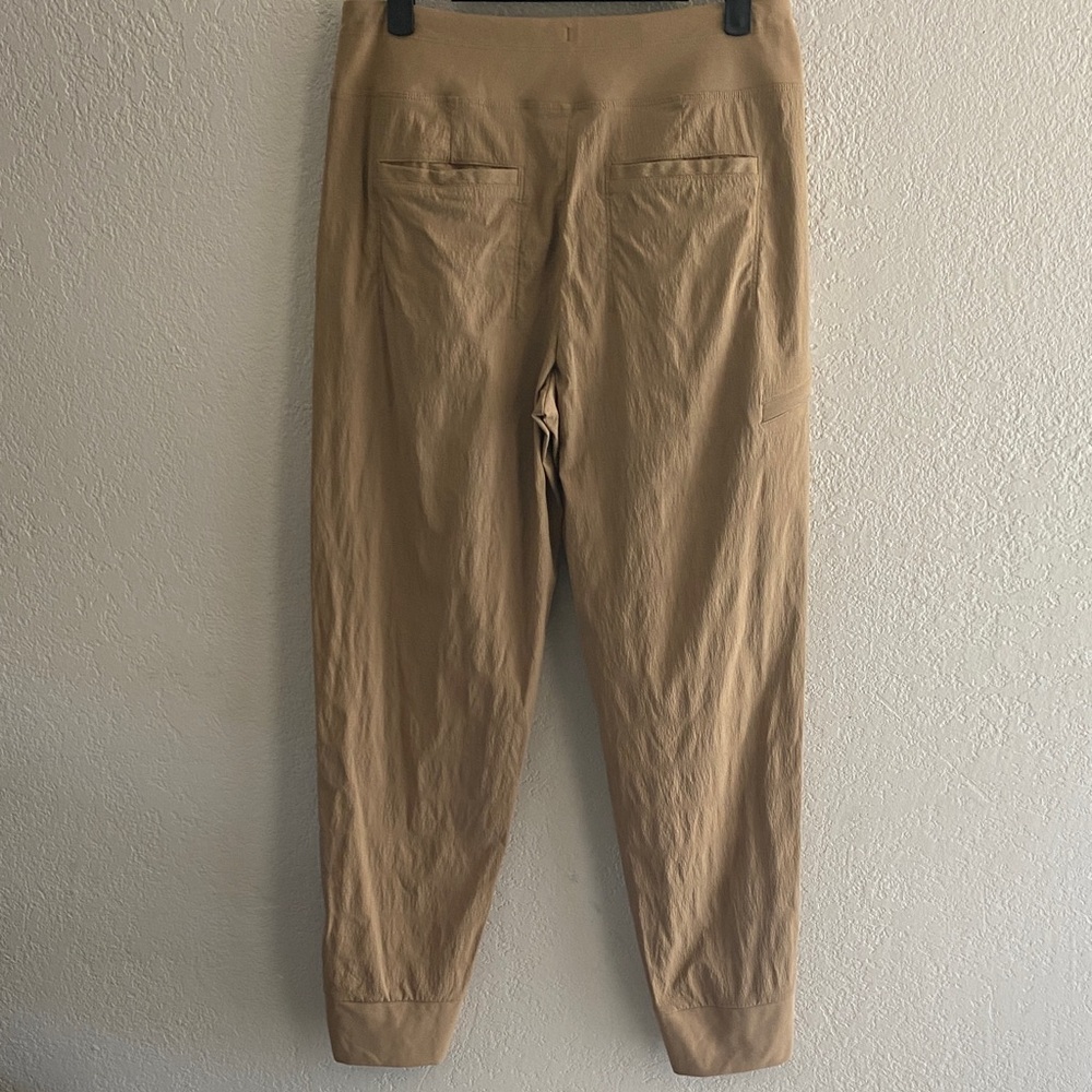 Athleta Trekkie North jogger women’s size 2P - Picture 4 of 10
